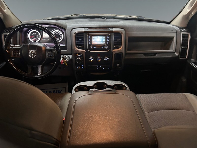 2019 RAM 1500 Classic Express 4x4 Crew