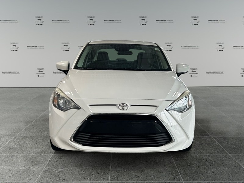 2017 Toyota Yaris 5-Speed | Ultra Low KM's