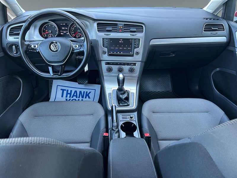 2017 Volkswagen Golf 1.8 TSI Comfortline | Ultra Low KM's