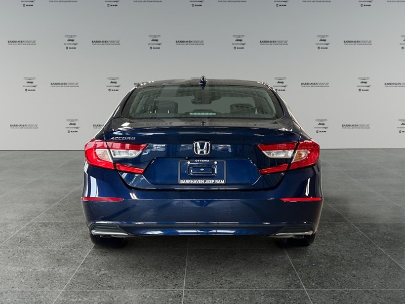 2018 Honda Accord EX-L | Low KM's