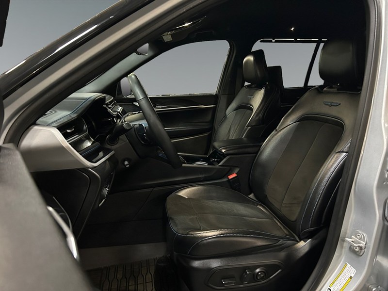 2022 Jeep Grand Cherokee 4xe Trailhawk 4x4