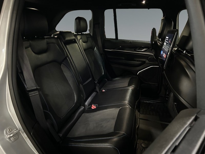 2022 Jeep Grand Cherokee 4xe Trailhawk 4x4