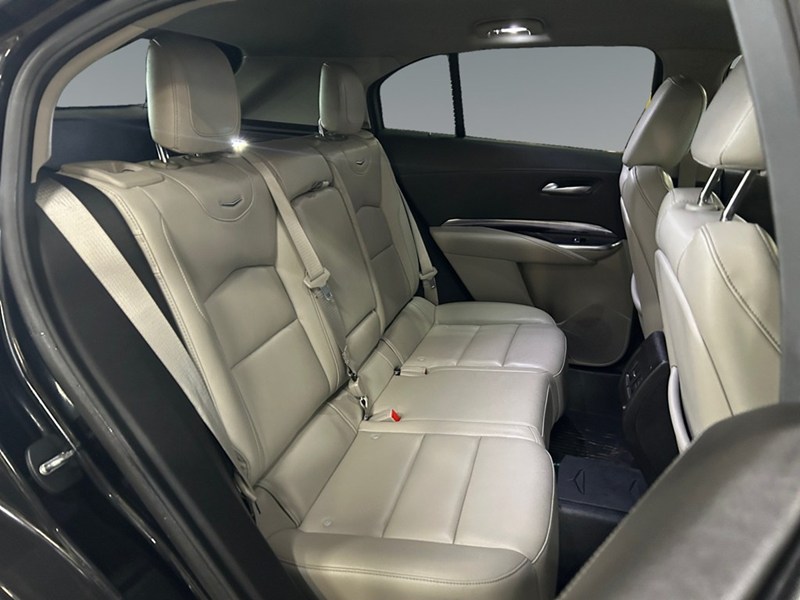2023 Cadillac XT4 AWD Luxury