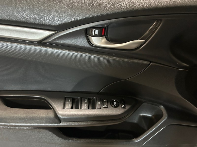 2018 Honda Civic LX Hatch | Low KM's