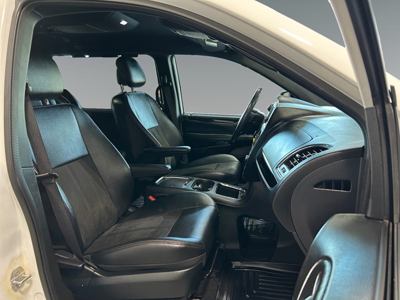 2020 Dodge Grand Caravan Premium Plus