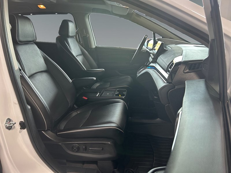 2025 Honda Odyssey Touring Auto