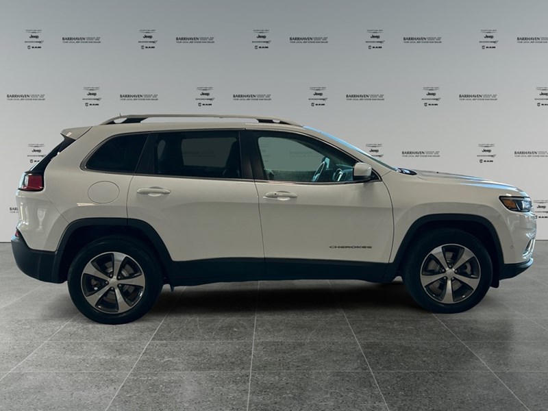 2019 Jeep Cherokee Limited 4x4 | Ultra Ultra Low KM's