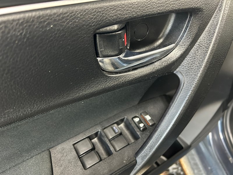 2017 Toyota Corolla CVT LE | Ultra Low KM's