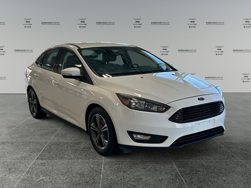2017 Ford Focus SE | Low KM's