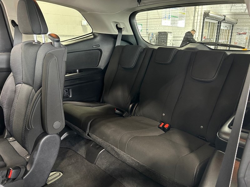 2023 Subaru Ascent Touring 7-Passenger | Low KM's