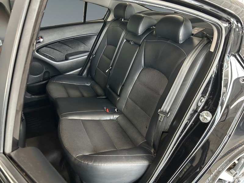 2017 Kia Forte SX | Leather | Sunroof | Nav | Low KM's