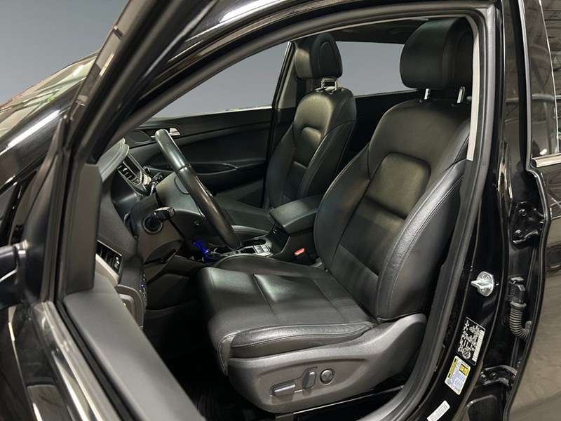 2017 Hyundai Tucson AWD 1.6L Limited w/Navi | Ultra Low Km’s