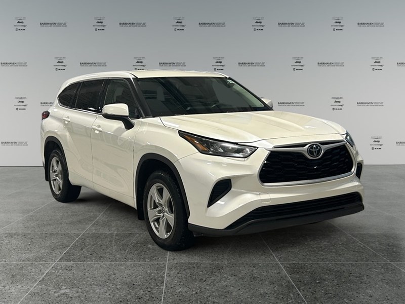 2020 Toyota Highlander LE | 7-Pass | Low KM's