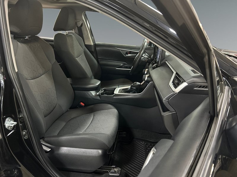 2021 Toyota RAV4 XLE AWD