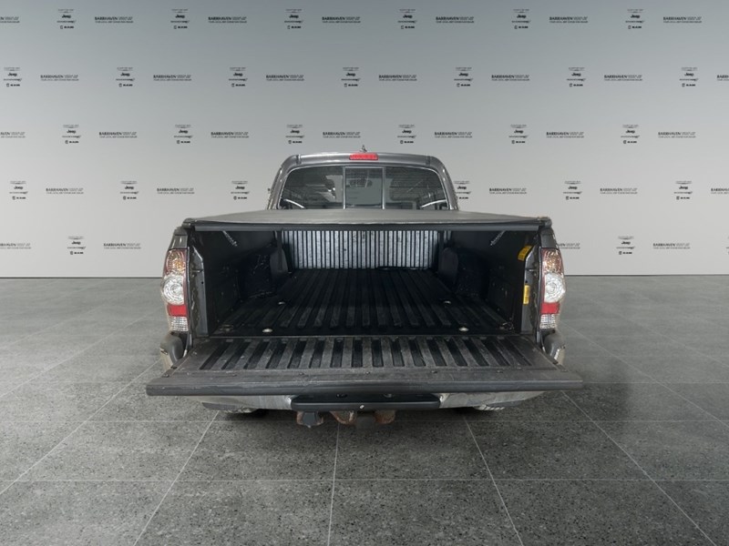 2015 Toyota Tacoma 4WD Access Cab V6 Auto | Ultra Low KM's