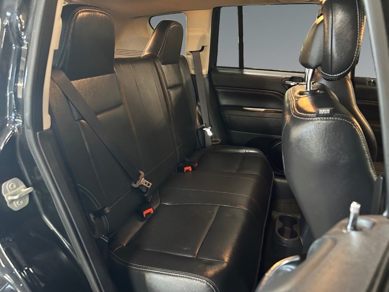 2016 Jeep Compass 4WD High Altitude | Sunroof | Leather | Low KM's