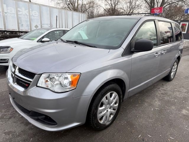 2017 Dodge Grand Caravan SXT | Stow N GO