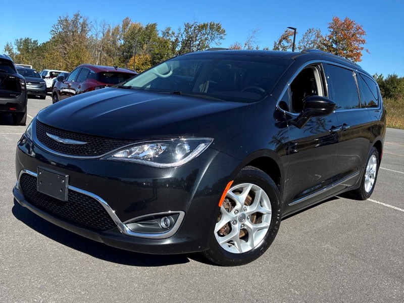2018 Chrysler Pacifica Touring-L Plus