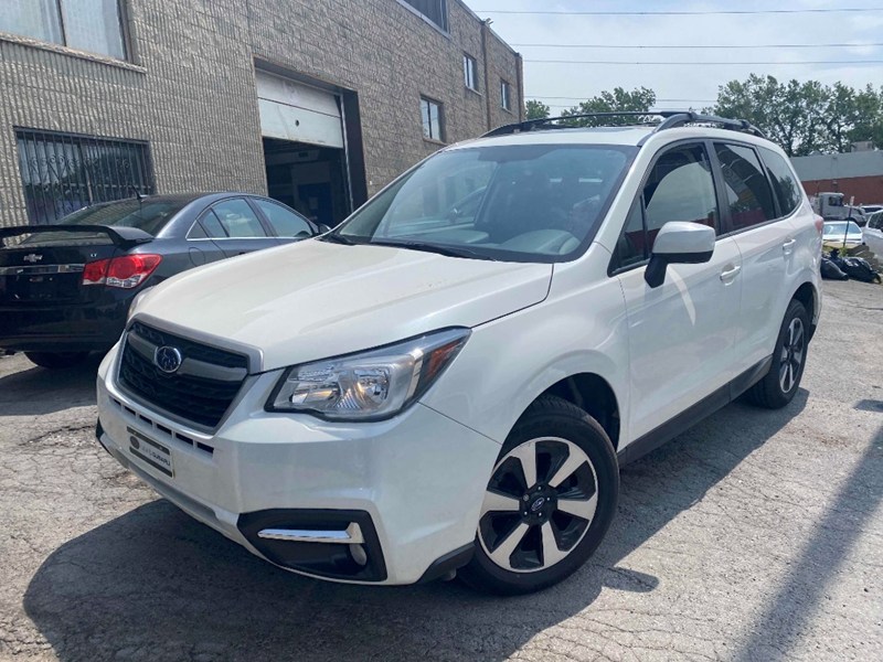 2018 Subaru Forester 2.5i Touring | Ultra LOW KM's