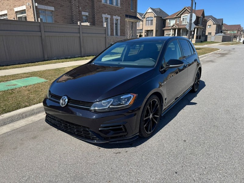 2019 Volkswagen Golf R 6-Speed | Low KM's