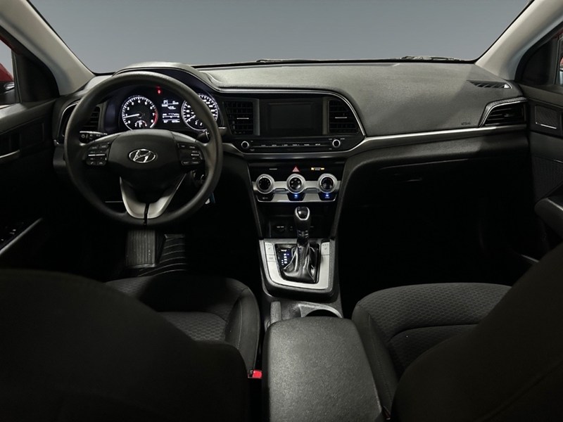 2020 Hyundai Elantra Essential IVT | Ultra Low KM's