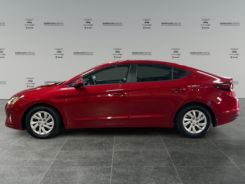 2020 Hyundai Elantra Essential IVT | Ultra Low KM's