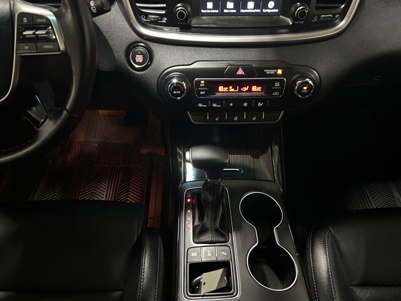 2020 Kia Sorento EX V6 AWD | 7-Pass | Ultra Low KM's