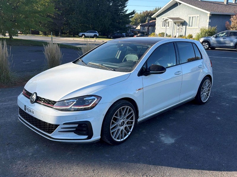 2021 Volkswagen Golf GTI Autobahn | Low KM's