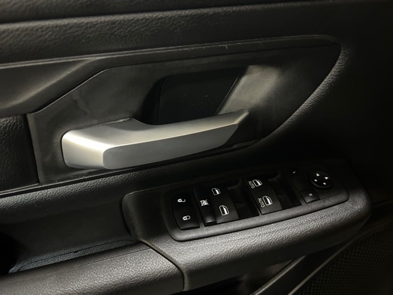 2022 RAM 1500 Tradesman 4x4 Quad Cab 6'4" Box