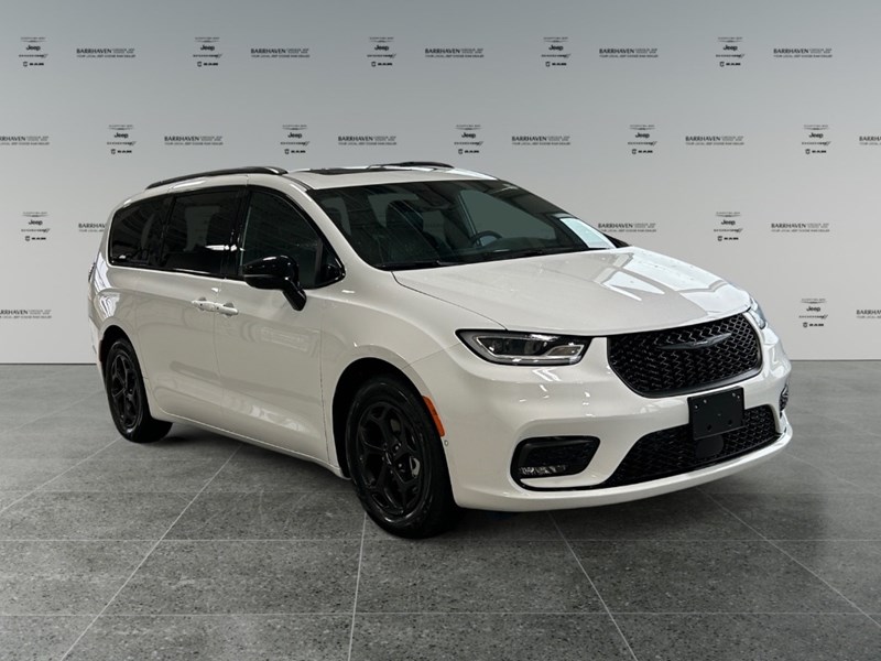 2024 Chrysler Pacifica Hybrid Premium S Appearance