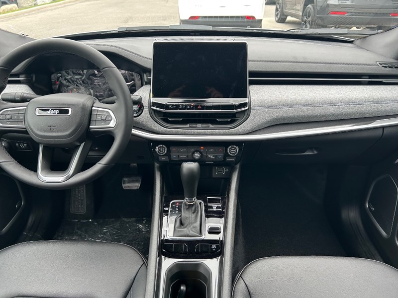 2025 Jeep Compass North 4x4