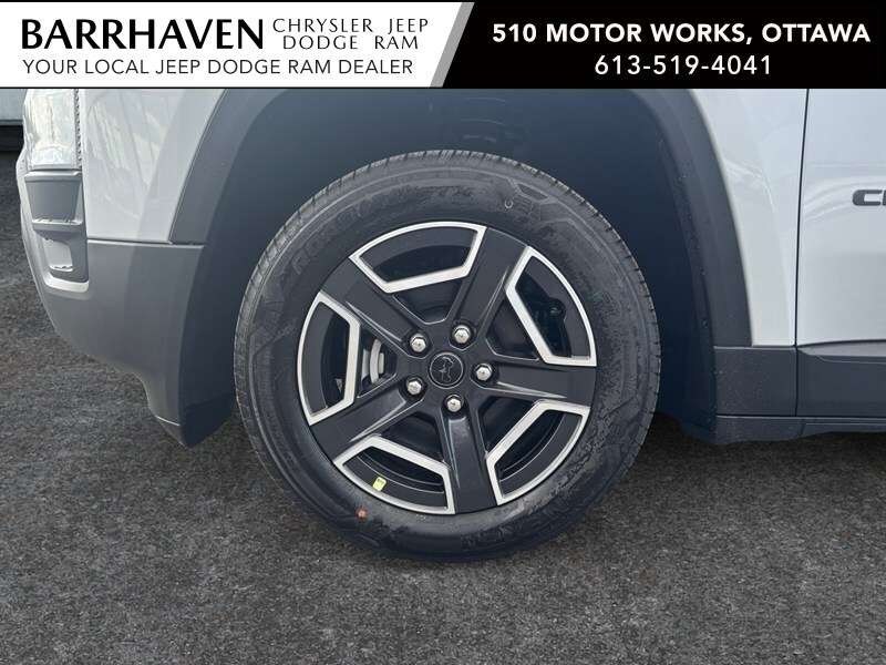 2026 Jeep Cherokee Laredo 4x4
