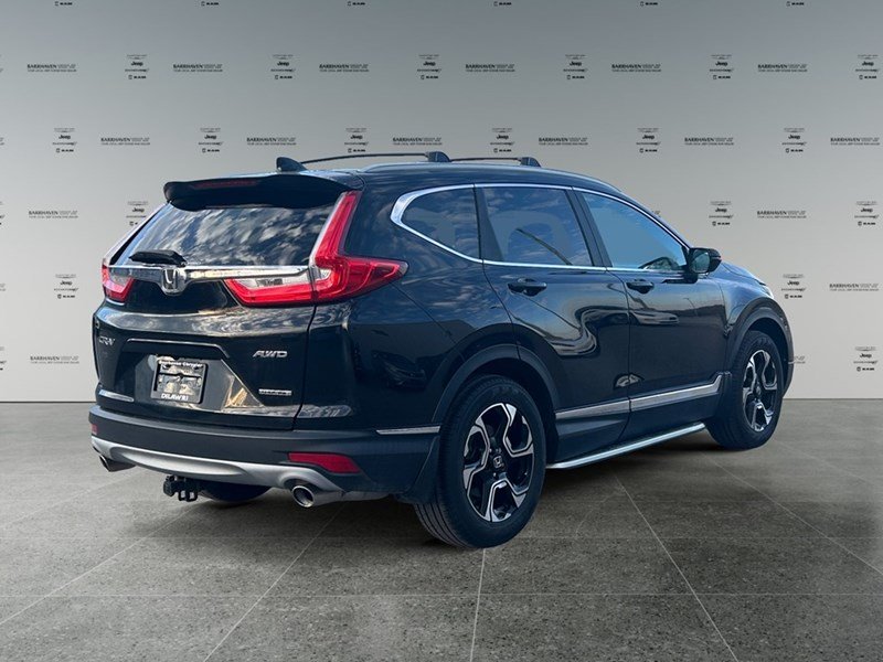 2017 Honda CR-V AWD Touring | Ultra Low KM's