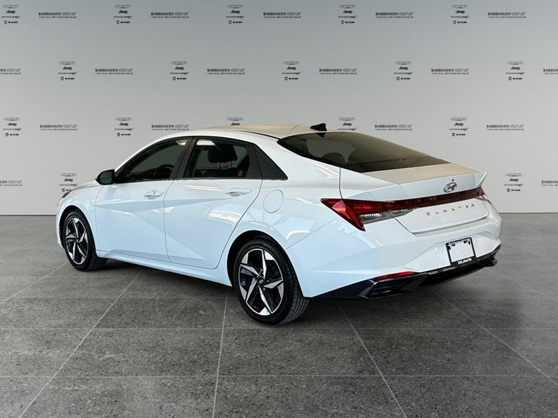 2021 Hyundai Elantra Ultimate IVT | Low KM's