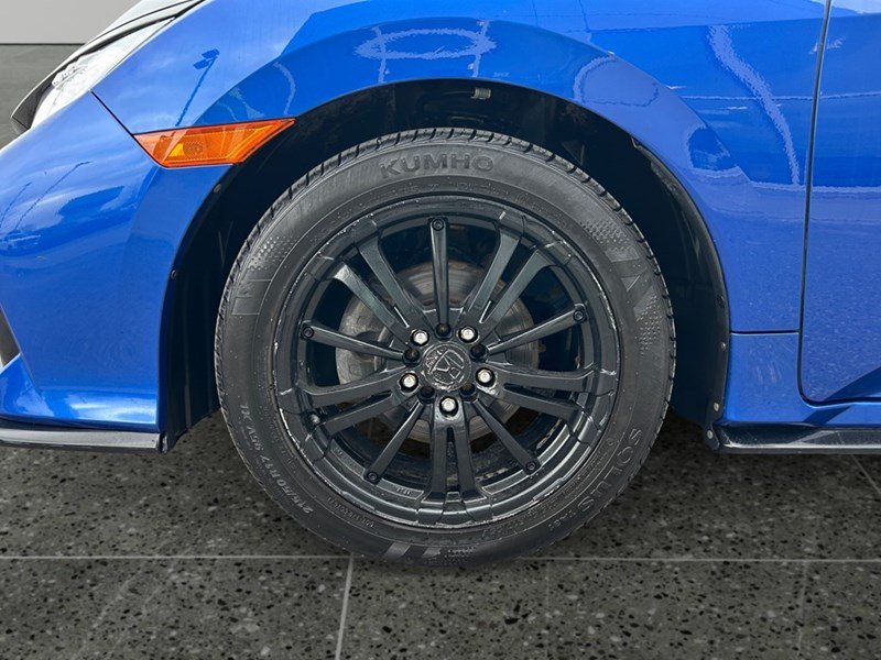 2017 Honda Civic Sport Touring | 6-Speed | Ultra Low KM's