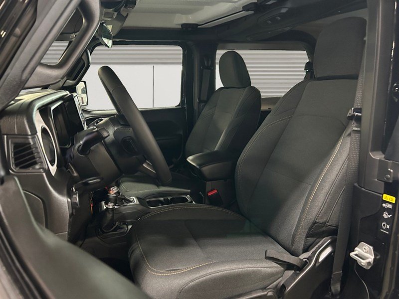 2025 Jeep Wrangler Willys 2 Door 4x4