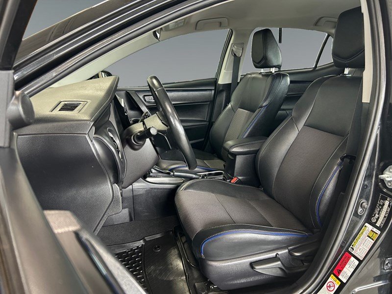 2019 Toyota Corolla SE | Ultra Low KM's