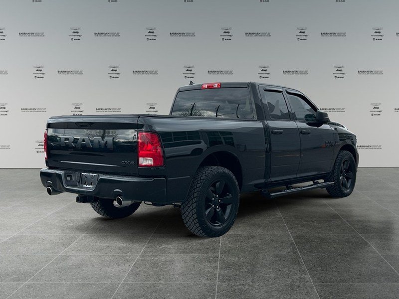 2019 RAM 1500 Classic Express Night 4X4