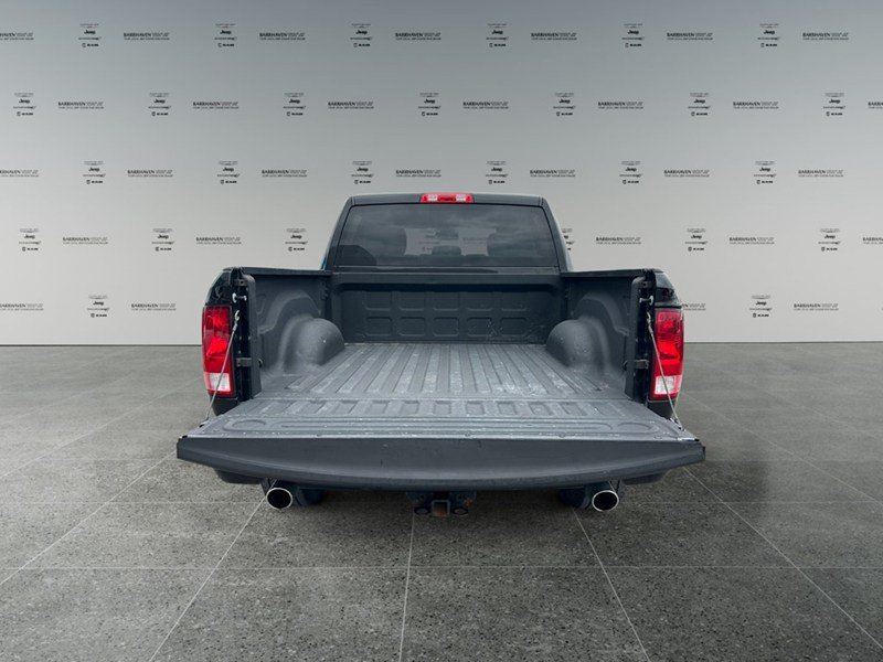 2020 RAM 1500 Classic Express 4x4 Crew