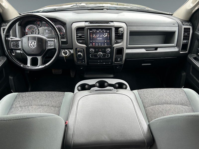 2020 RAM 1500 Classic Express 4x4 Crew