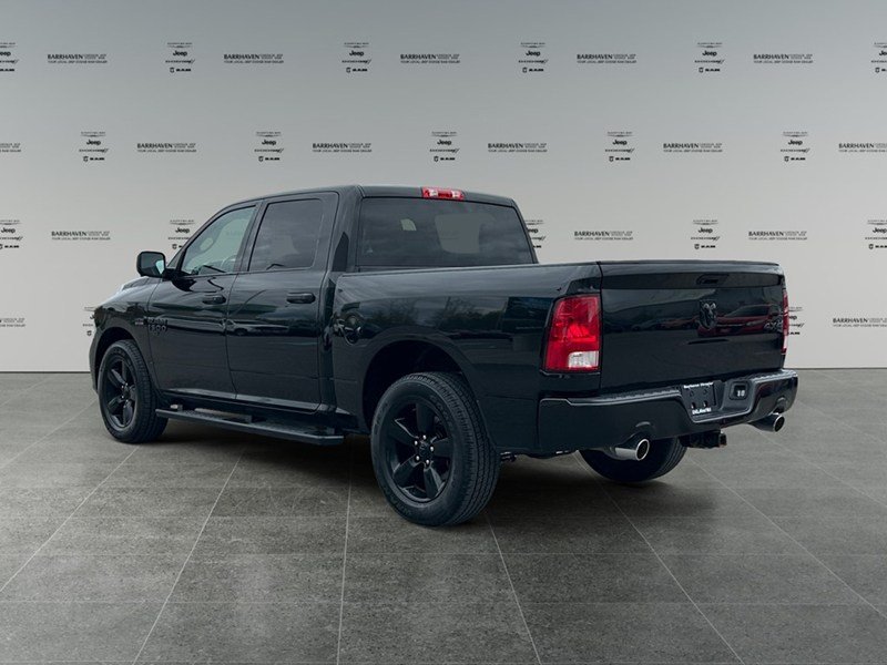 2020 RAM 1500 Classic Express 4x4 Crew