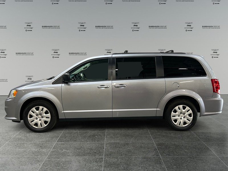 2017 Dodge Grand Caravan SXT | Stow N GO