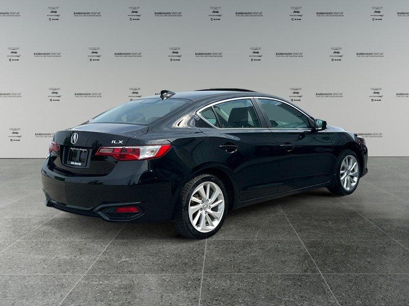 2017 Acura ILX Premium | Ultra Low KM's