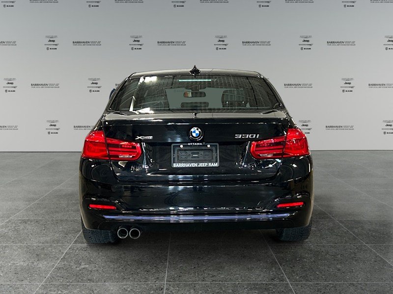 2018 BMW 330 330i xDrive | Low Km's