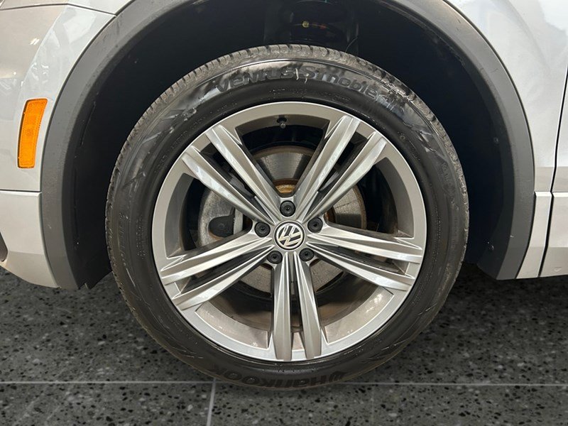 2019 Volkswagen Tiguan Highline R-Line 4MOTION | Ultra Ultra Low KM's