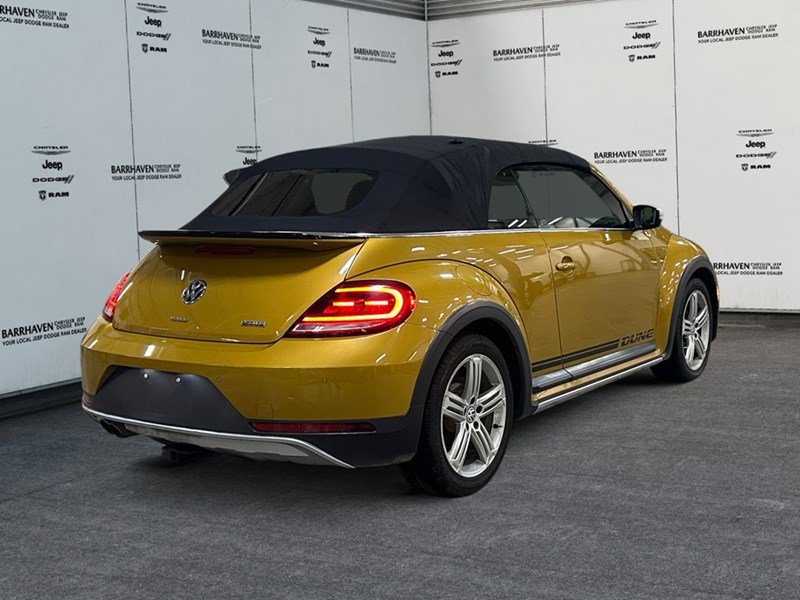 2017 Volkswagen Beetle Coupe Convertible Dune | Low KM’s