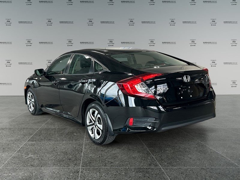2018 Honda Civic LX | Low KM’s