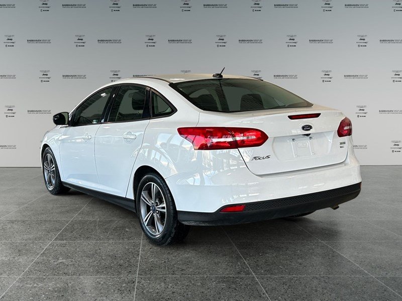 2017 Ford Focus SE | Low KM's