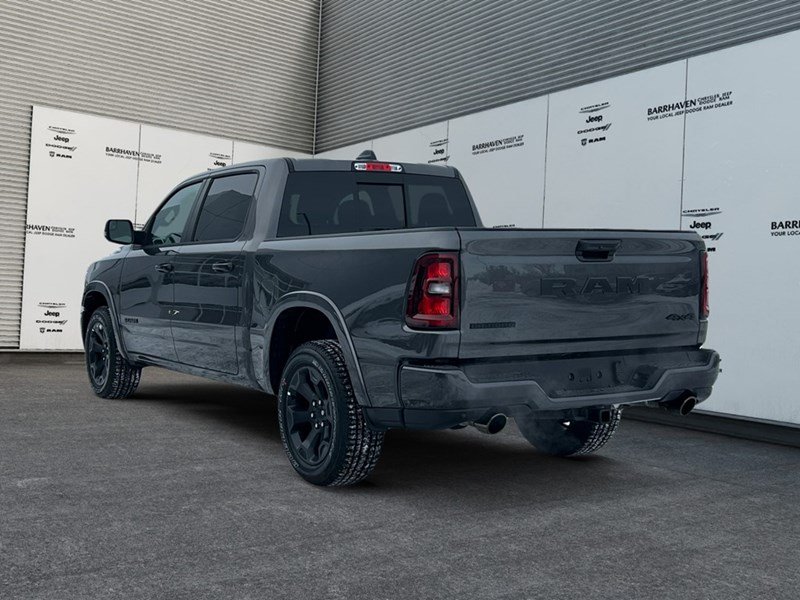2025 RAM 1500 Big Horn 4x4 Crew | Night Edition