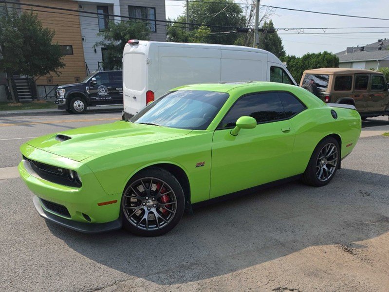 2015 Dodge Challenger SRT 392 | 6-Speed | Ultra Low KM's